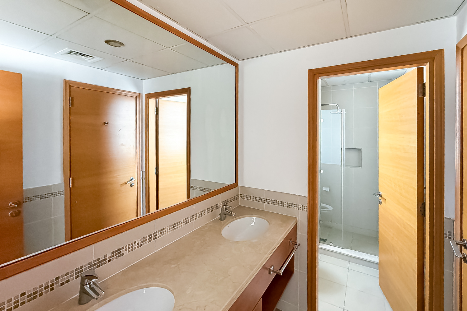 4 Bedrooms Townhouse in Mira 5