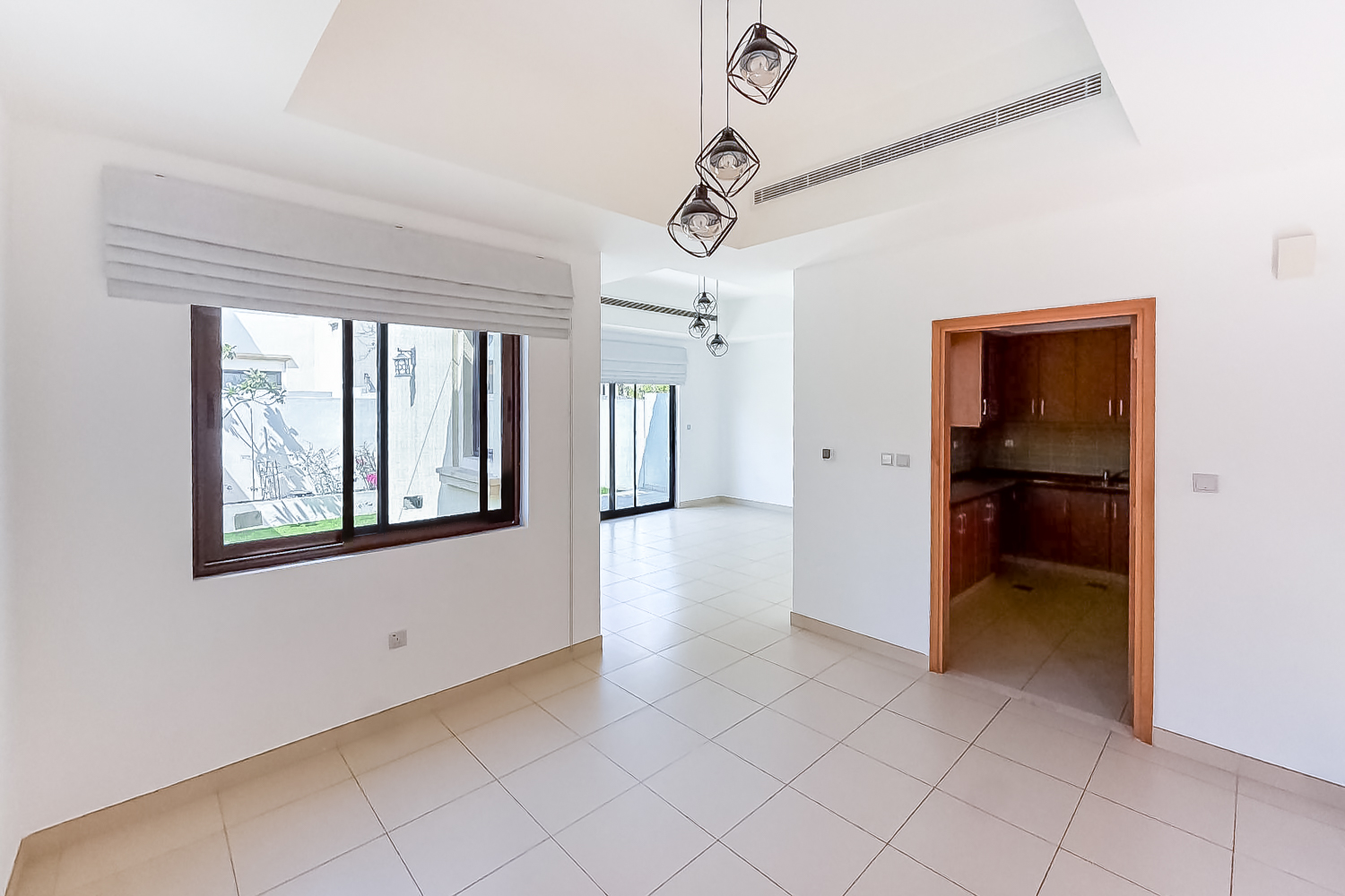 4 Bedrooms Townhouse in Mira 5