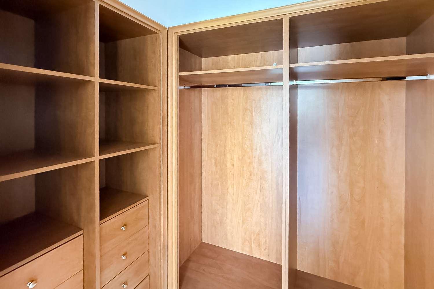 4 Bedrooms Townhouse in Mira 5