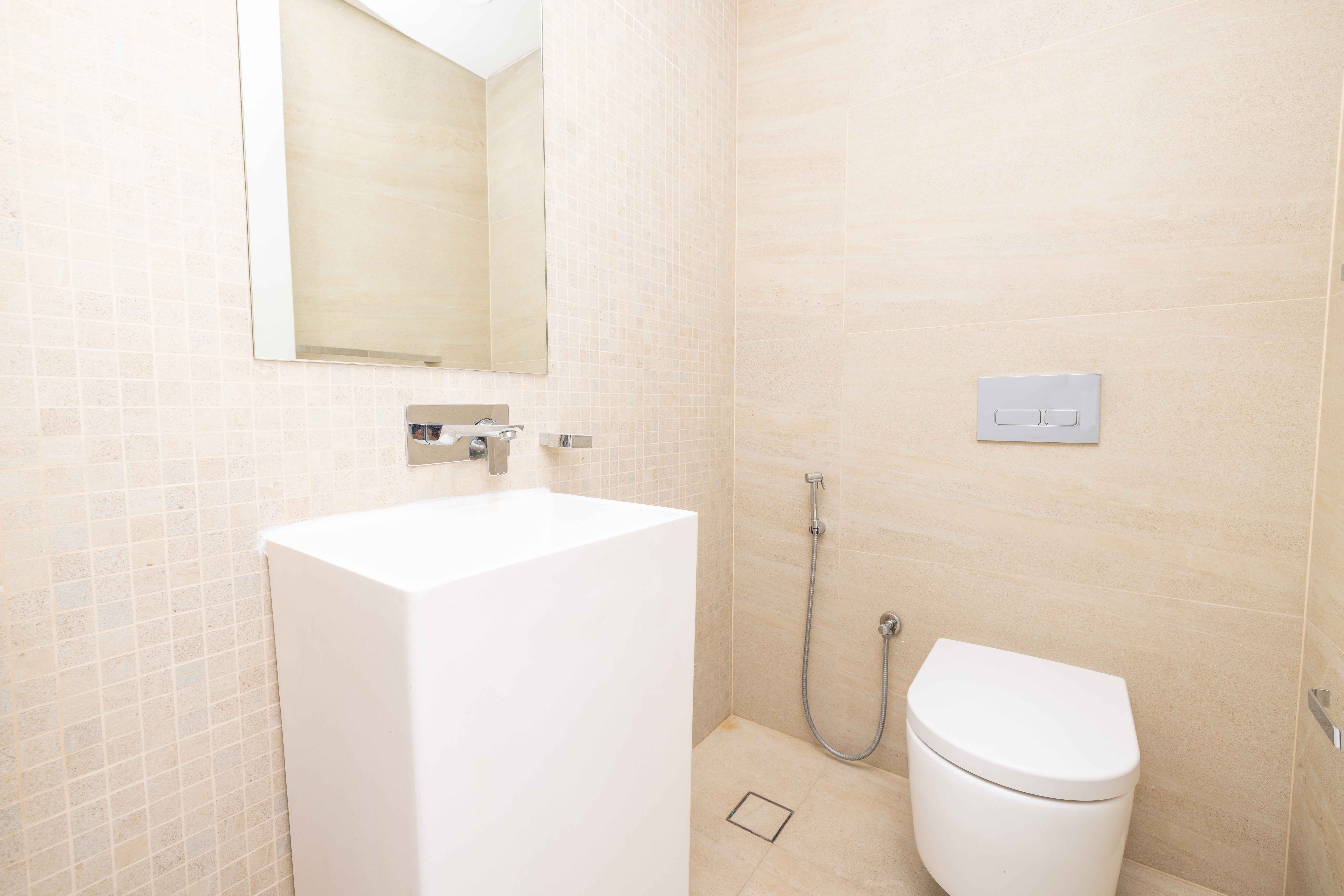 2 Bedrooms Apartment in Apartment Building 7