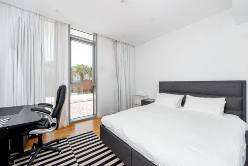 2 Bedrooms Apartment in Apartment Building 7