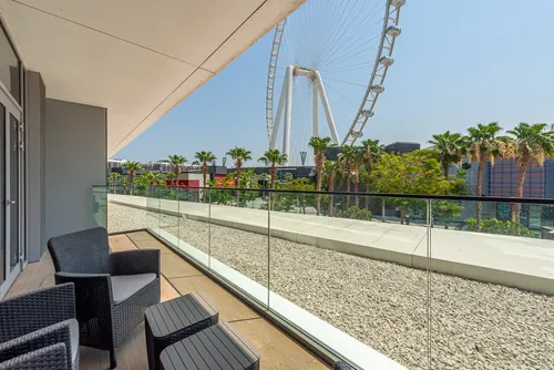 2 Bedrooms Apartment in Apartment Building 7