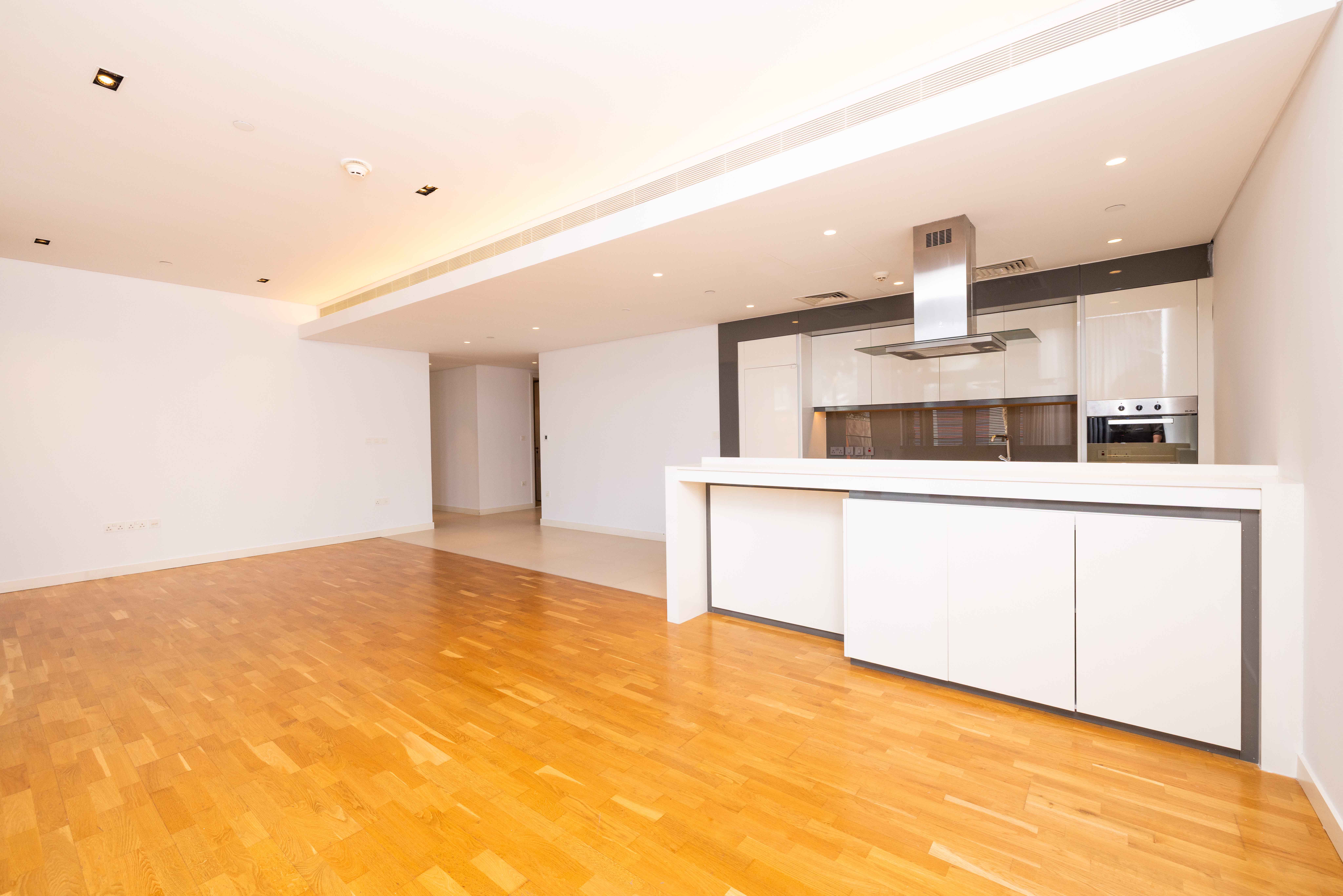 2 Bedrooms Apartment in Apartment Building 7