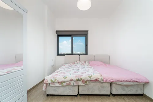 2 Bedrooms Apartment in The Nook 1