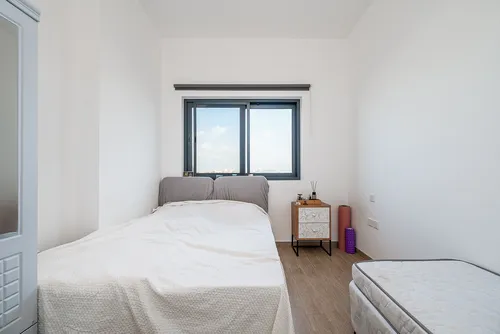 2 Bedrooms Apartment in The Nook 1