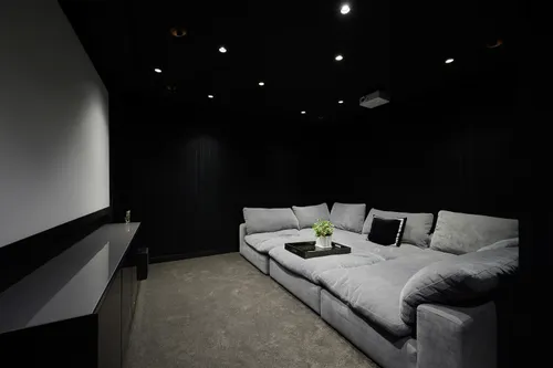 5 Bedrooms Villa in Sanctuary Falls