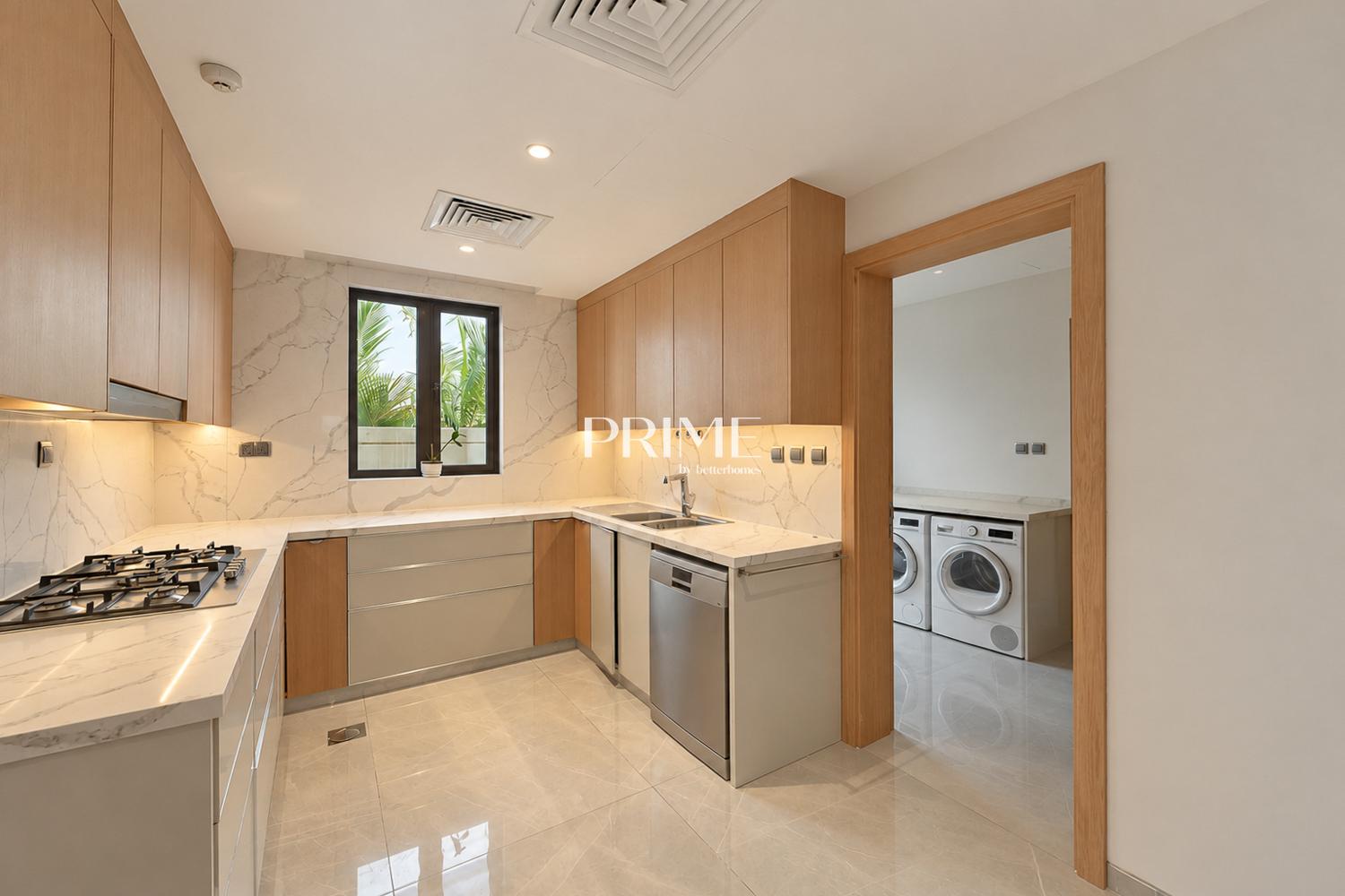 5 Bedrooms Villa in Sanctuary Falls