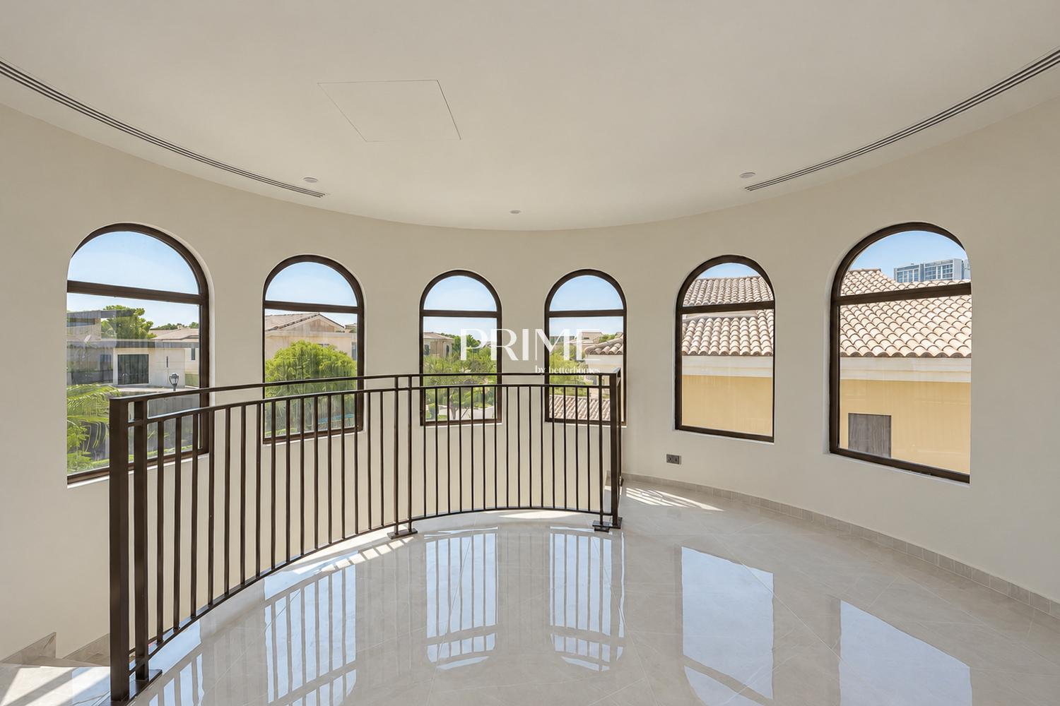 5 Bedrooms Villa in Sanctuary Falls