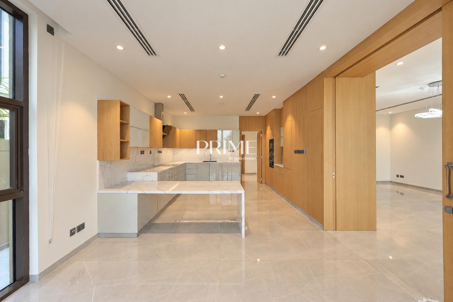 5 Bedrooms Villa in Sanctuary Falls