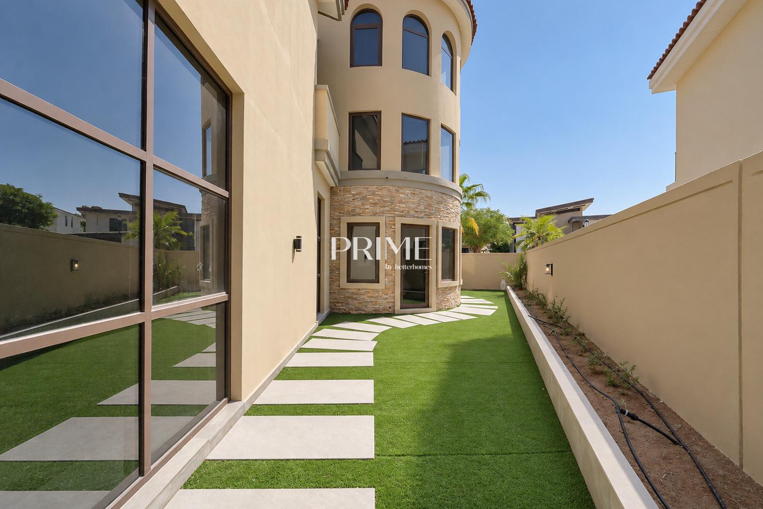 5 Bedrooms Villa in Sanctuary Falls
