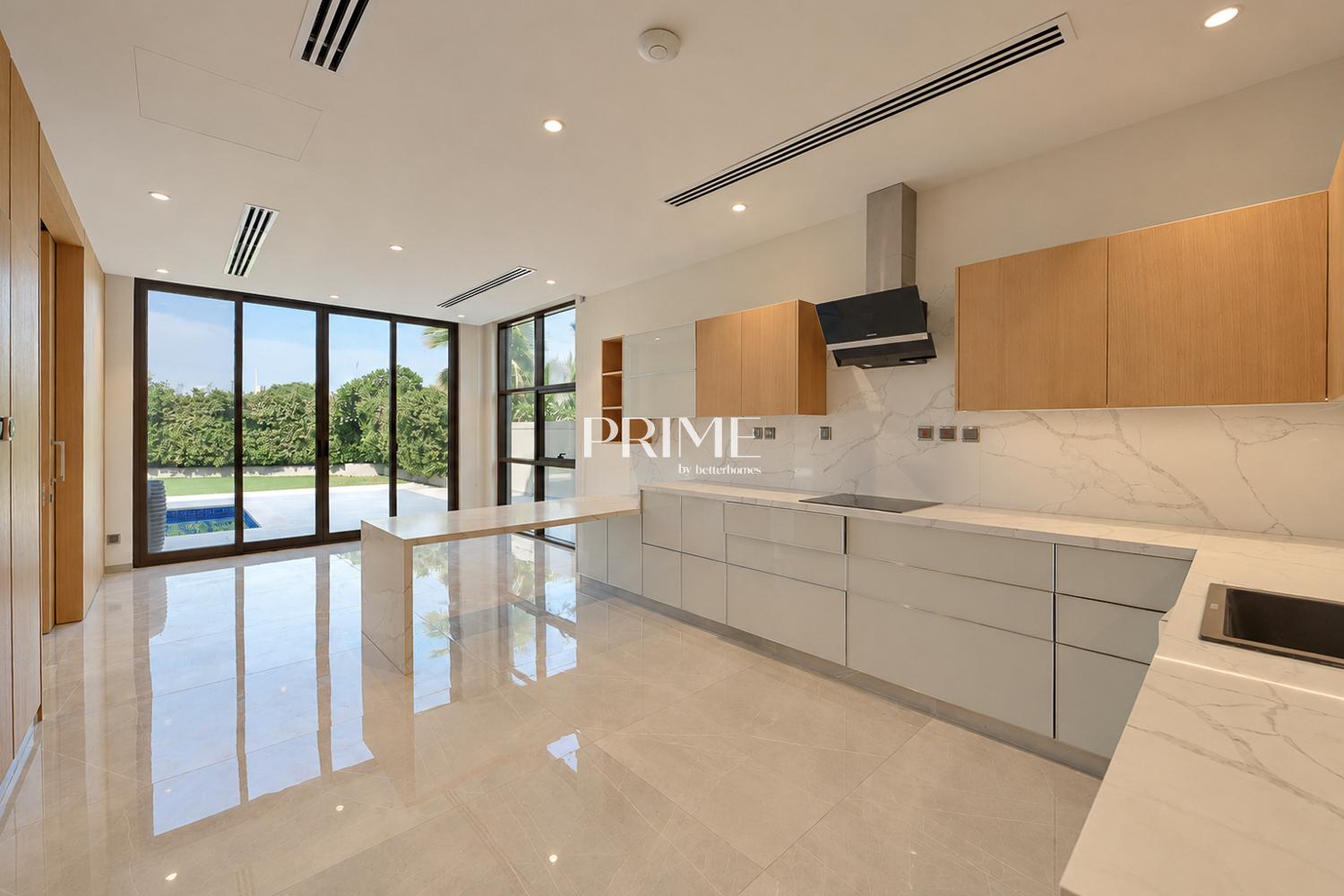 5 Bedrooms Villa in Sanctuary Falls