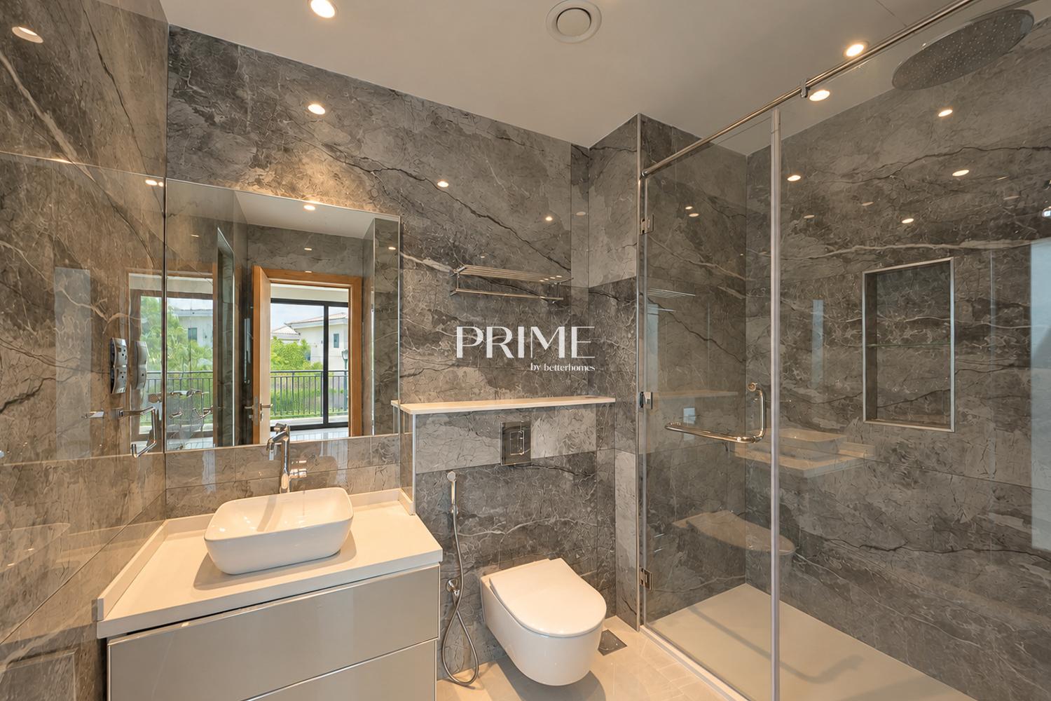 5 Bedrooms Villa in Sanctuary Falls