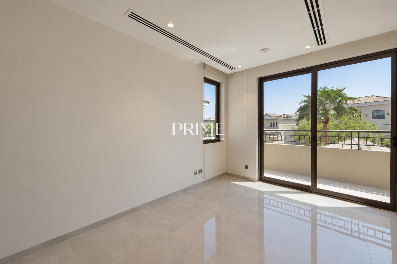 5 Bedrooms Villa in Sanctuary Falls