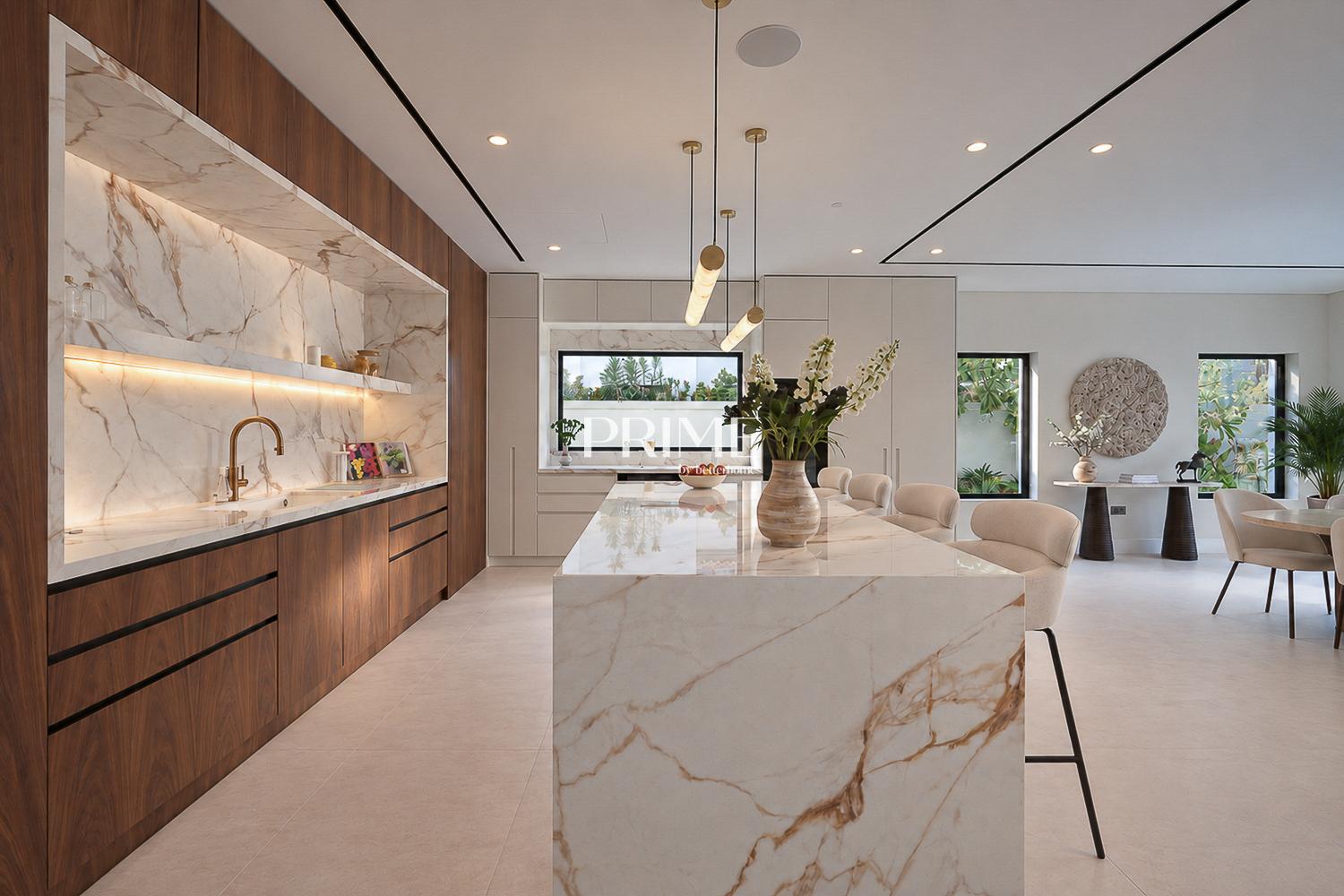 6 Bedrooms Villa in Redwood Avenue