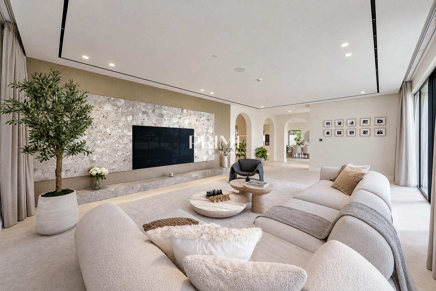 6 Bedrooms Villa in Redwood Avenue