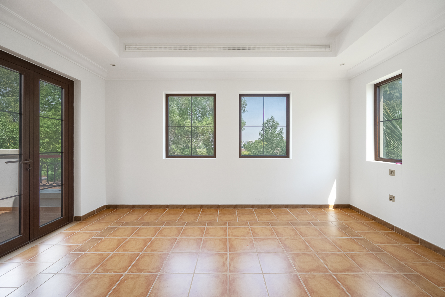 5 Bedrooms Villa in Lime Tree Valley