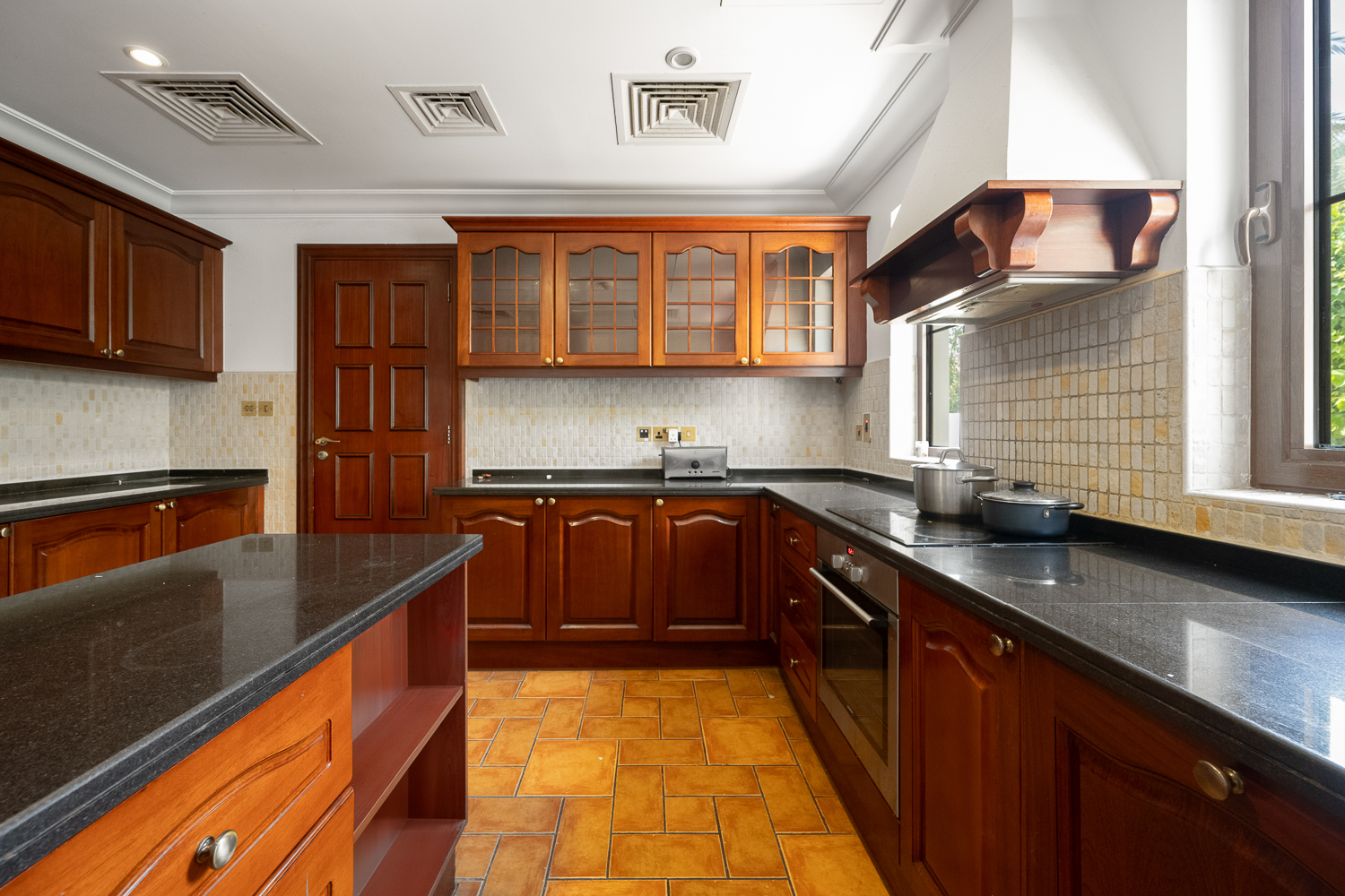 5 Bedrooms Villa in Lime Tree Valley