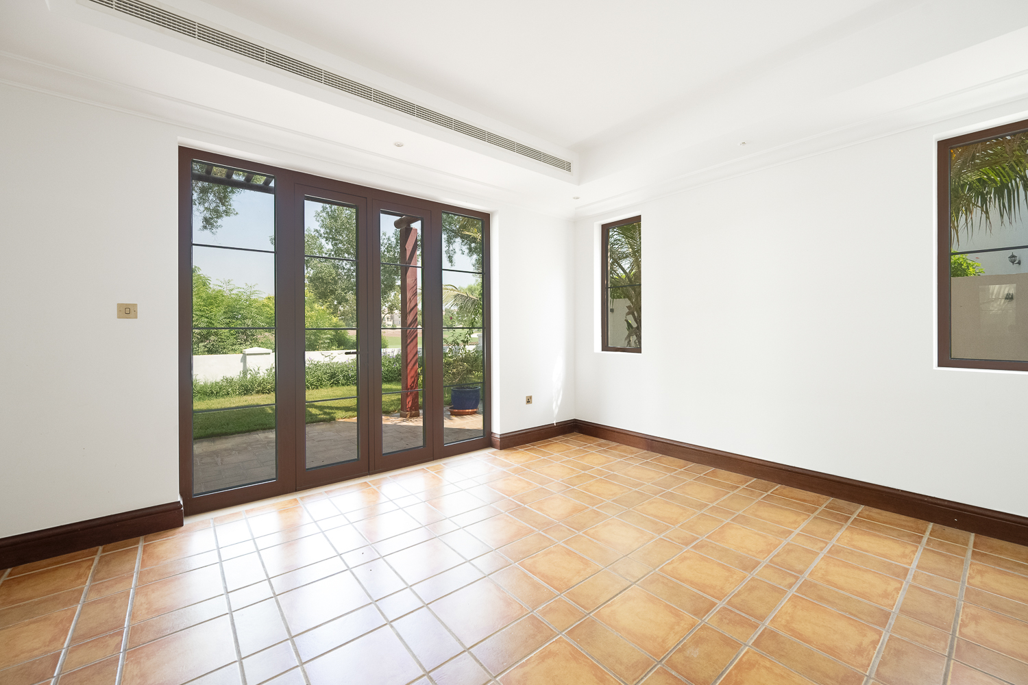 5 Bedrooms Villa in Lime Tree Valley