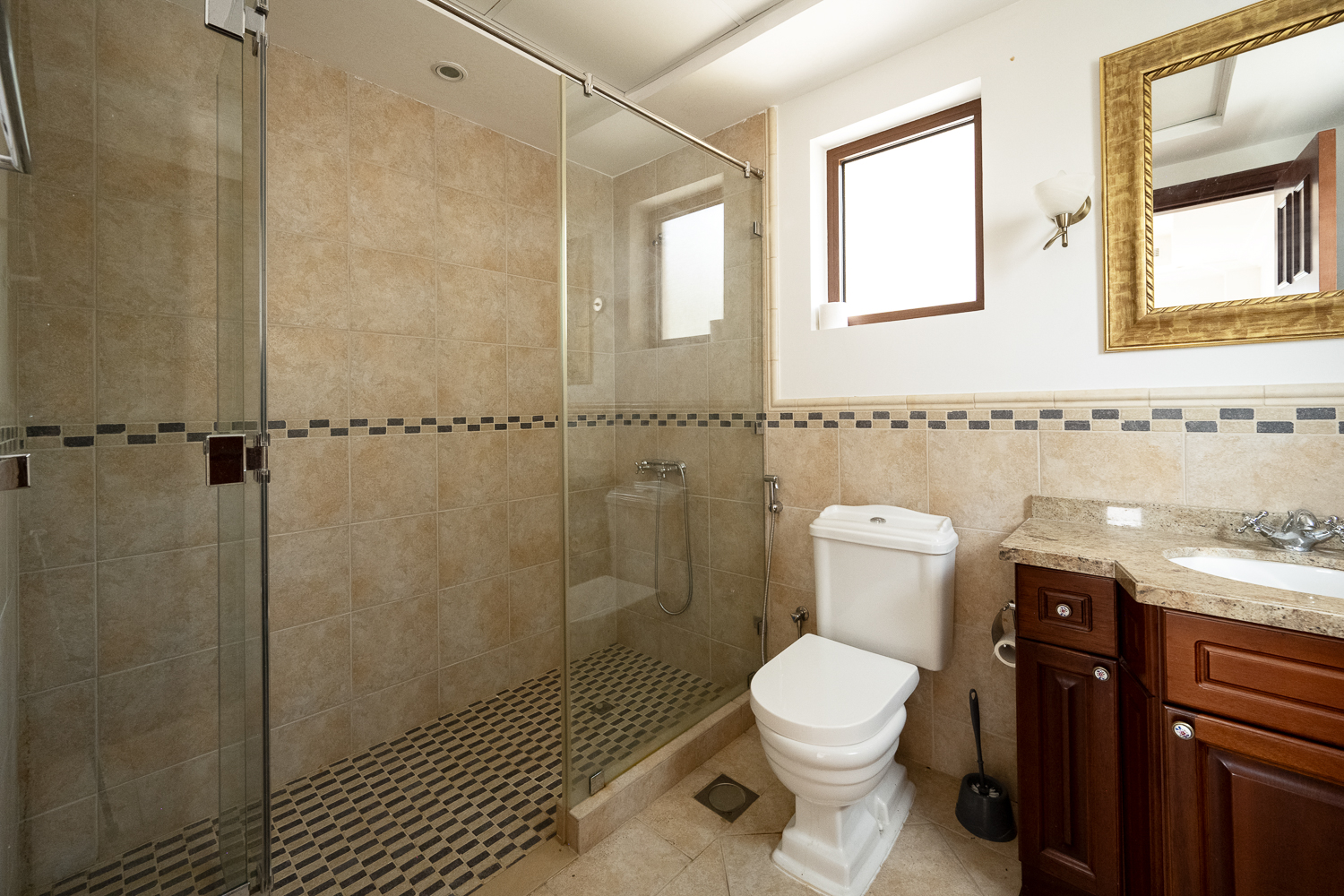 5 Bedrooms Villa in Lime Tree Valley