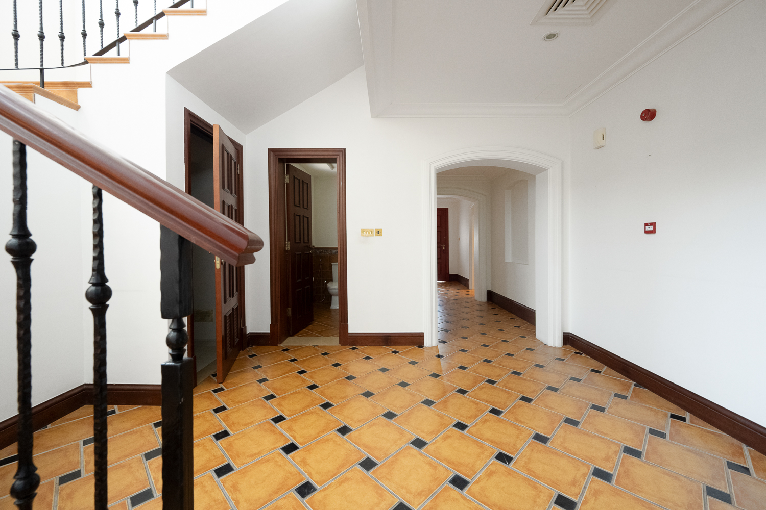 5 Bedrooms Villa in Lime Tree Valley