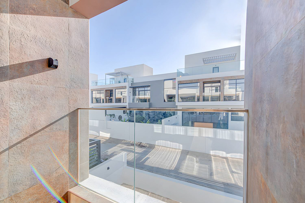4 Bedrooms Townhouse in Jumeirah Luxury