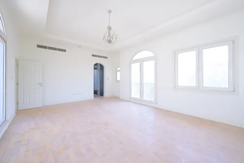 6 Bedrooms Villa in Sienna Lakes