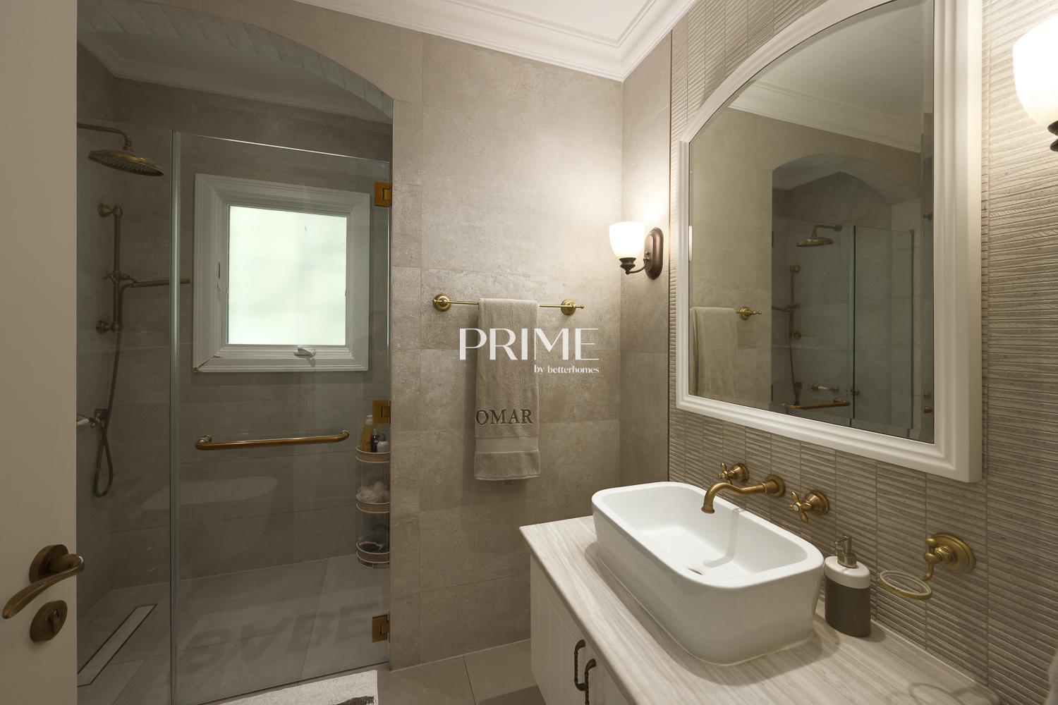 5 Bedrooms Villa in Flame Tree Ridge