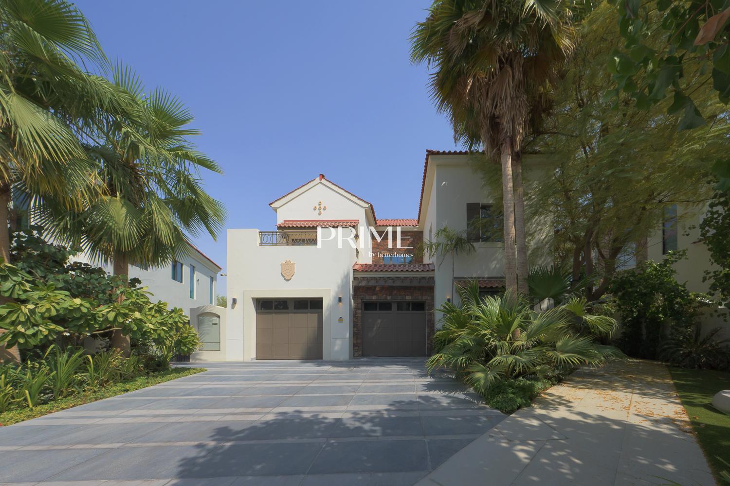 5 Bedrooms Villa in Flame Tree Ridge
