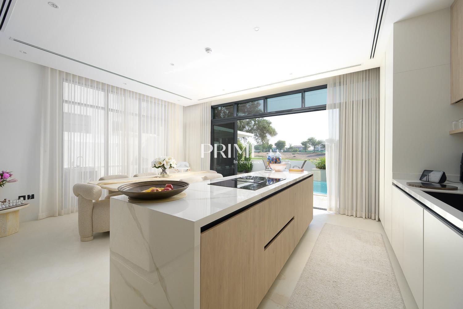 4 Bedrooms Townhouse in Jumeirah Luxury