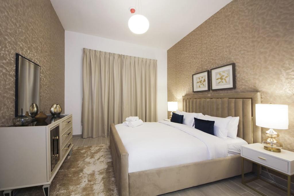 3 Bedrooms Apartment in Al Andalus Tower D