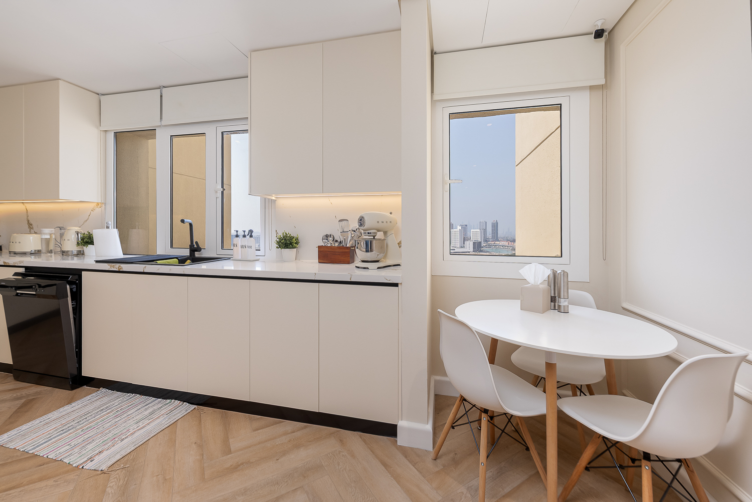 4 Bedrooms Apartment in Al Andalus Tower A