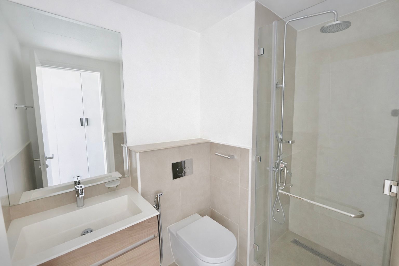 3 Bedrooms Apartment in Al Andalus Tower A