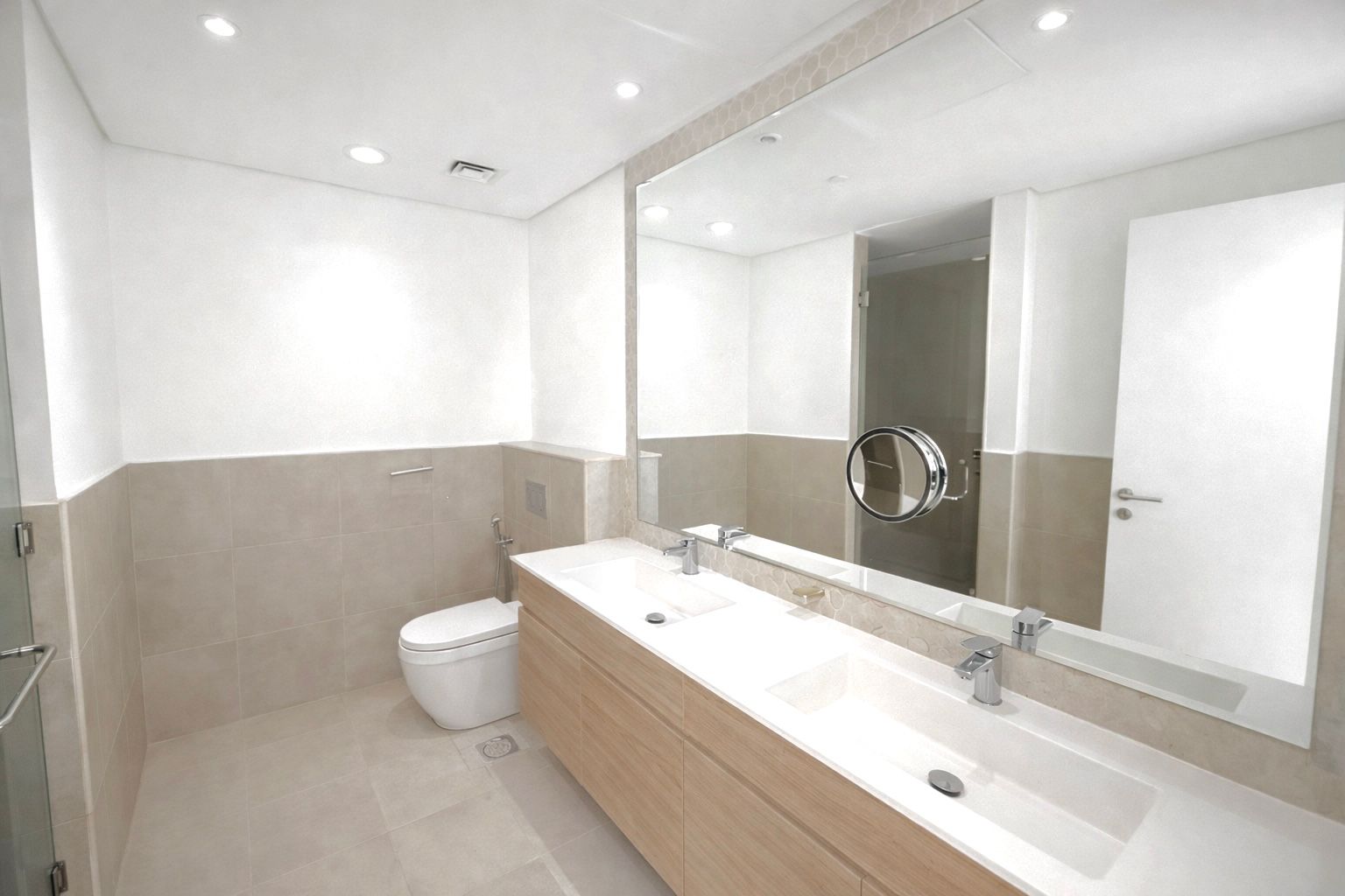 3 Bedrooms Apartment in Al Andalus Tower A