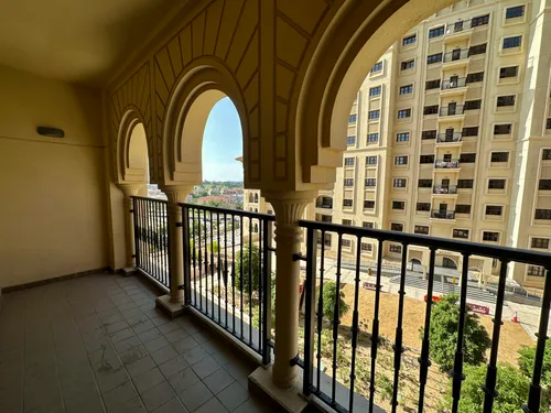 3 Bedrooms Apartment in Al Andalus Tower E