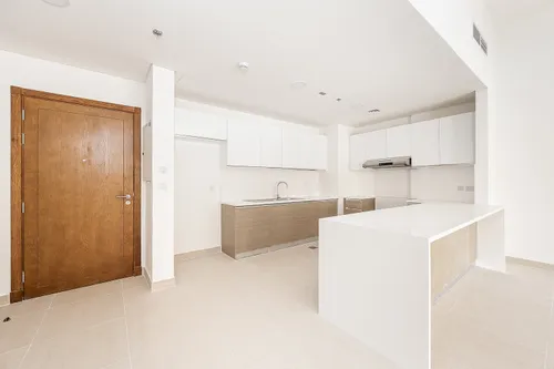 3 Bedrooms Apartment in Al Andalus Tower E