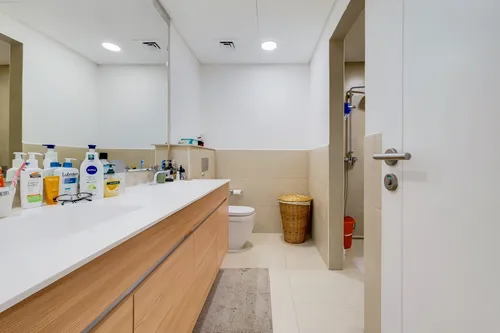 3 Bedrooms Apartment in Al Andalus Tower E