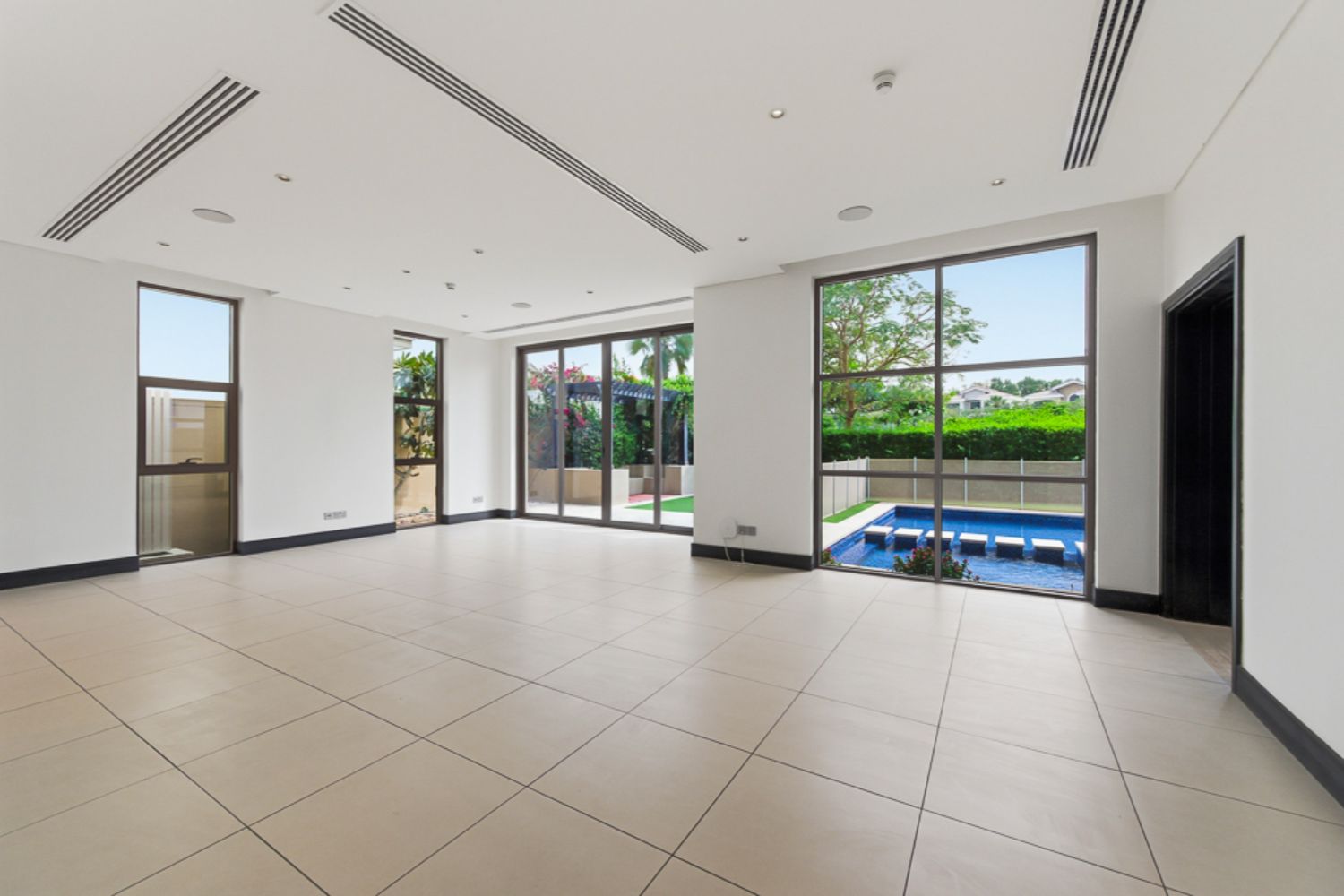 5 Bedrooms Villa in Sanctuary Falls