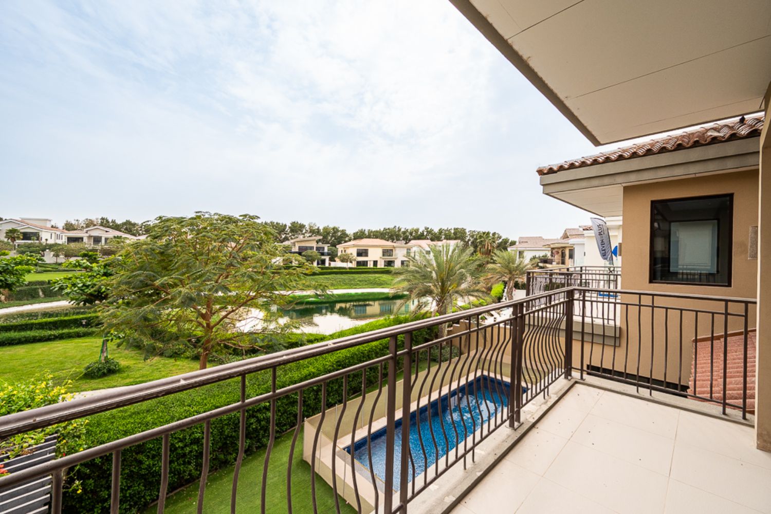 5 Bedrooms Villa in Sanctuary Falls