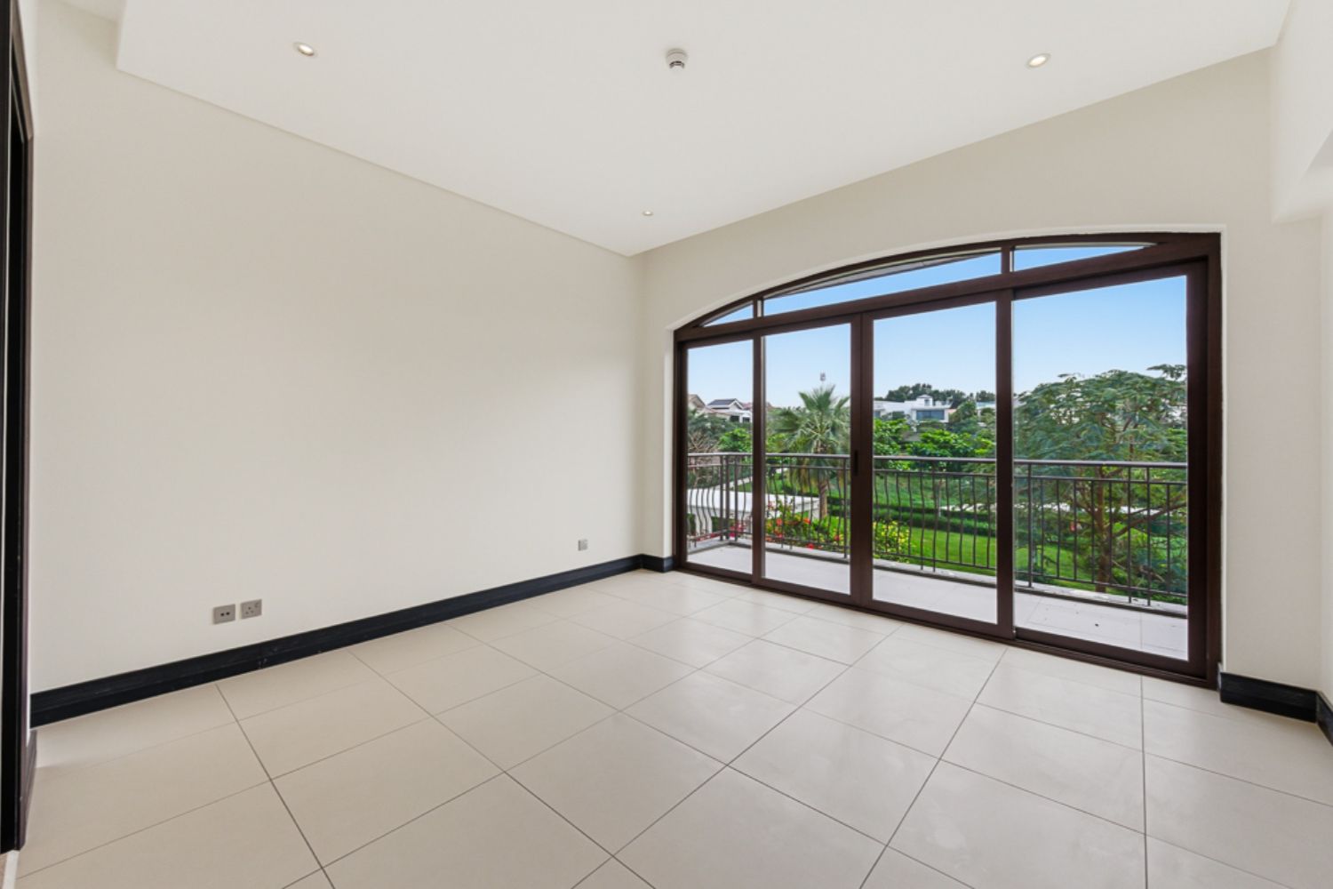 5 Bedrooms Villa in Sanctuary Falls