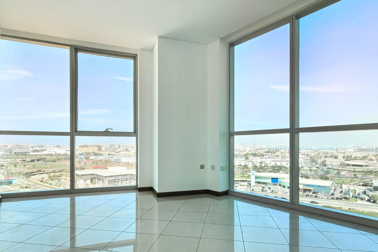 2 Bedrooms Apartment in Intercontinental Residence Suites