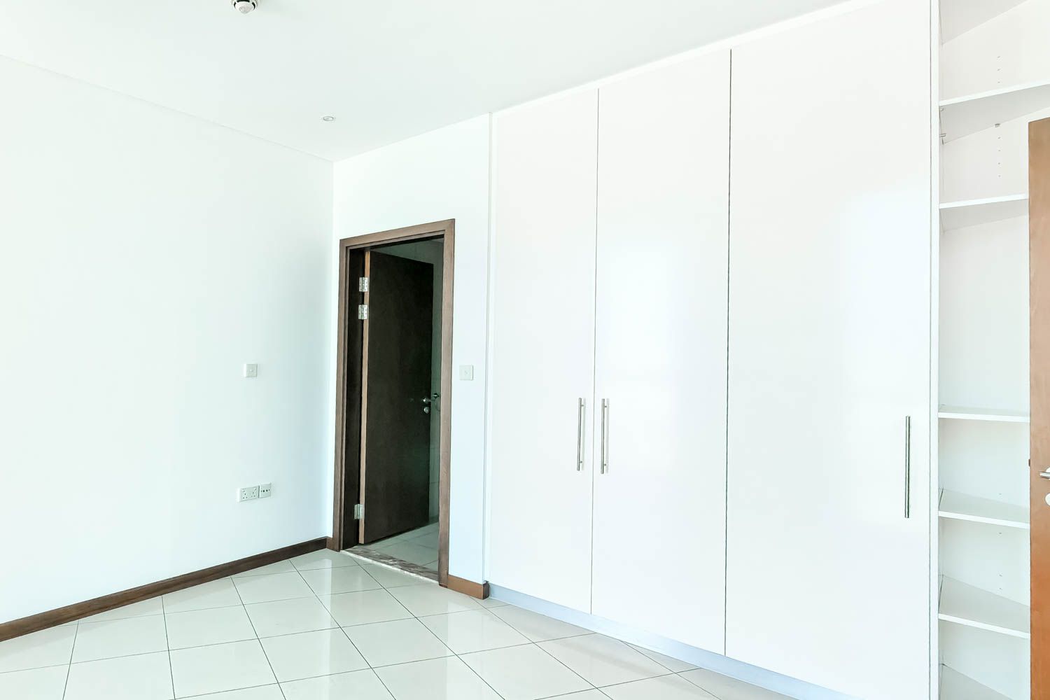 2 Bedrooms Apartment in Intercontinental Residence Suites