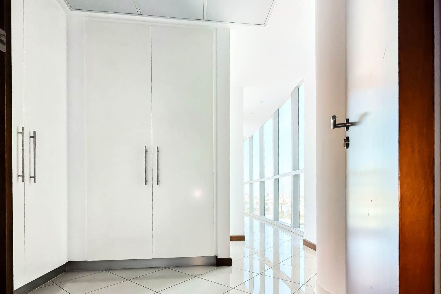 2 Bedrooms Apartment in Intercontinental Residence Suites