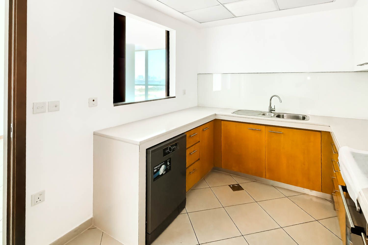 2 Bedrooms Apartment in Intercontinental Residence Suites