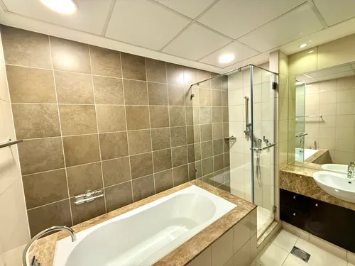 2 Bedrooms Apartment in Marsa Plaza