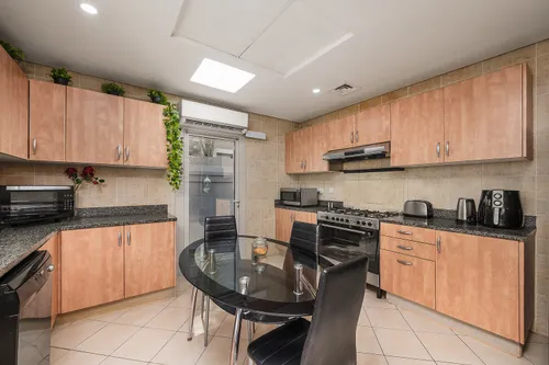 5 Bedrooms Villa in Western Residence South