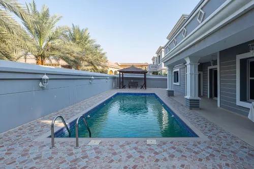 5 Bedrooms Villa in Western Residence South