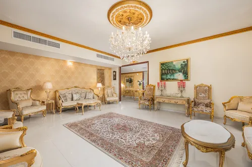 5 Bedrooms Villa in Western Residence South