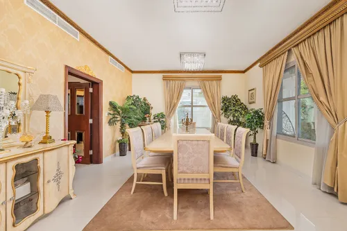 5 Bedrooms Villa in Western Residence South