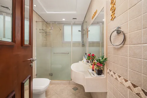 5 Bedrooms Villa in Western Residence South