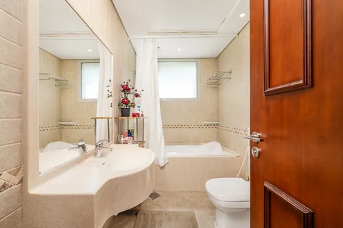 5 Bedrooms Villa in Western Residence South